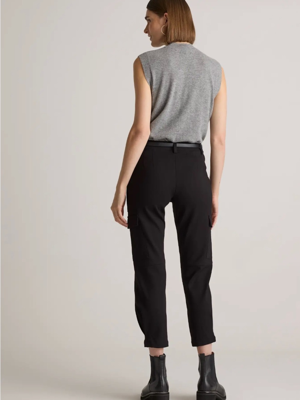 Quince Ultra-stretch Ponte Tapered Cargo Pants size small - Picture 2 of 6